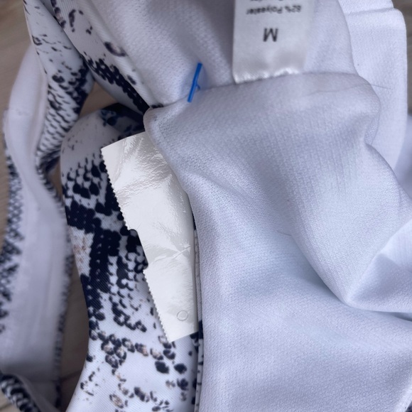 Swimsuit - Picture 4 of 4